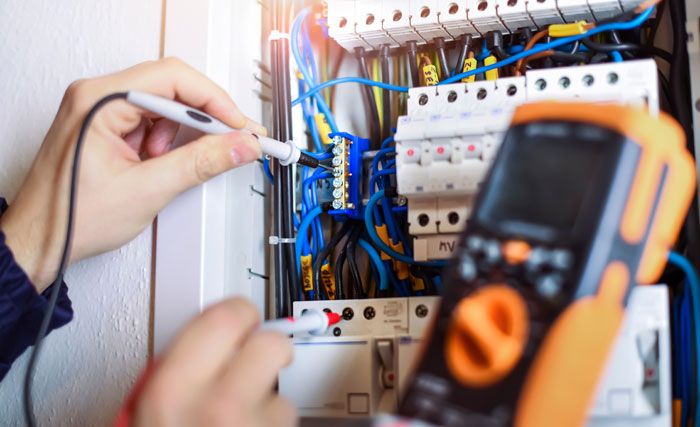 Reliable Woodinville Electrician in WA near 98072