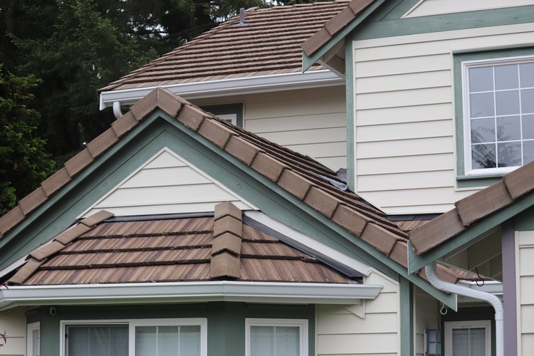 Leading Edmonds gutter company in WA near 98026