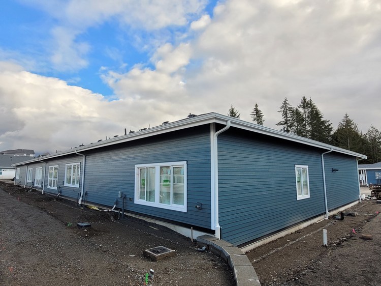 Durable Thrashers Corner gutter in WA near 98021