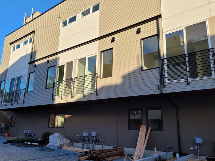 Best Maltby gutters in WA near 98072