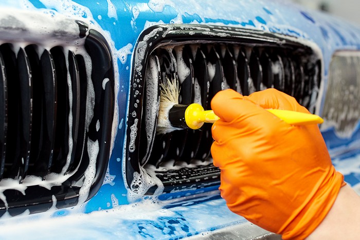 Professional Mobile Car Detail Enumclaw in WA near 98022