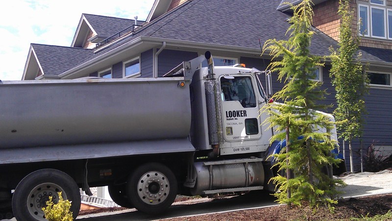 Professional Tacoma driveway repair in WA near 98444
