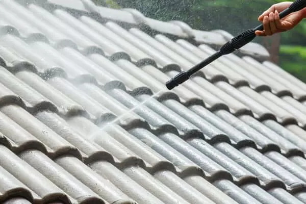 High-Quality Redmond roof cleaning in WA near 98052